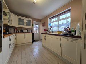 Photo 9- click for photo gallery